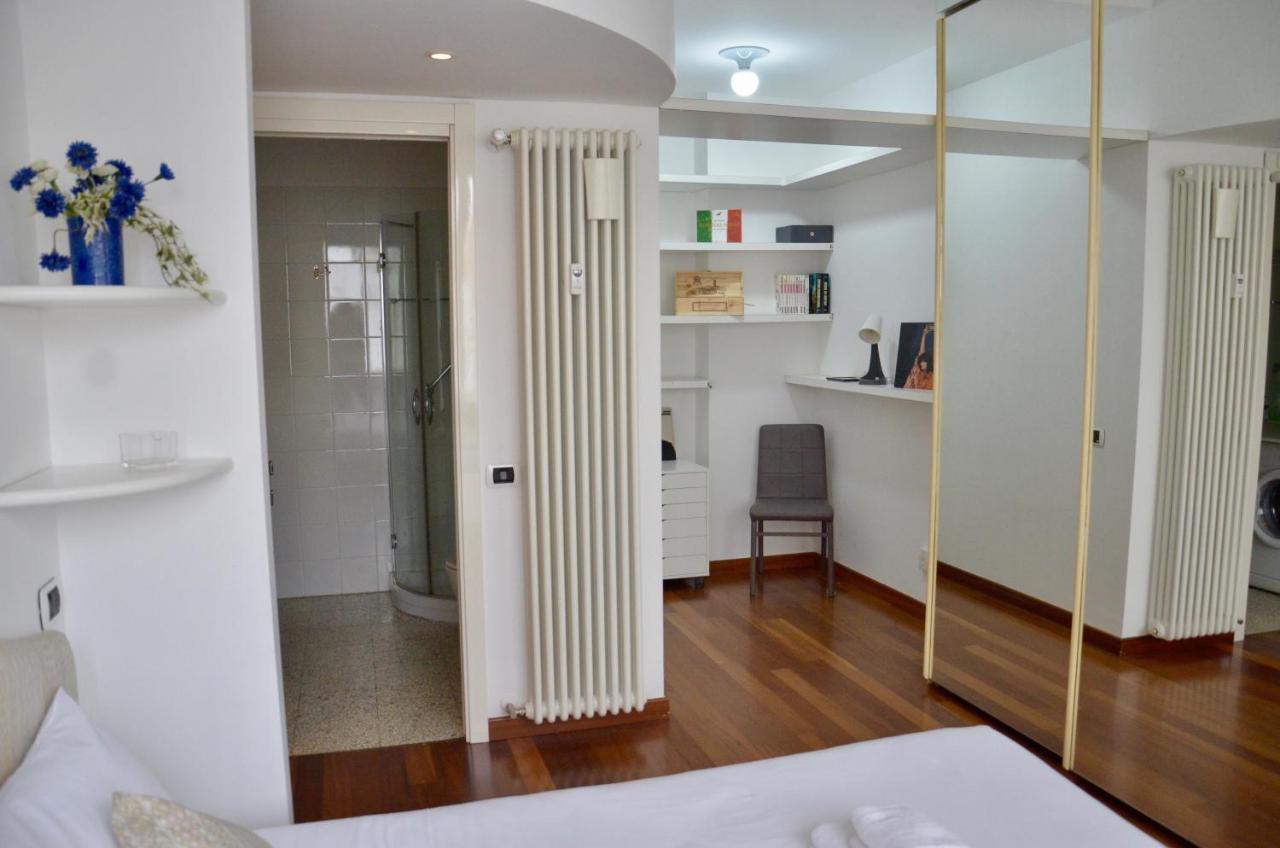 New Renovated Apartment With Balcony Porta Romana Mediolan Zewnętrze zdjęcie